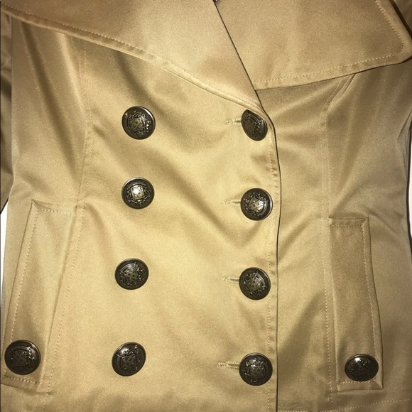 Sold - Camel Burberry Short Trench! - Picture 6 of 7